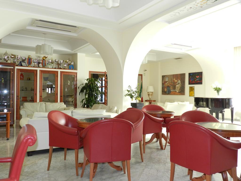 Hotel Il Mulino Capo dʼOrlando Exterior foto